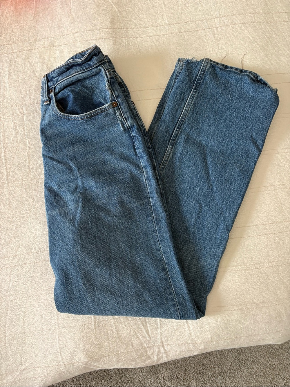 Abercrombie 90’s Relaxed Jean High Rise